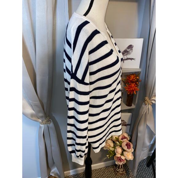 LOFT NWT size Small Women’s White Black Striped V-Neck Thin Oversized Sweater - Picture 2 of 12
